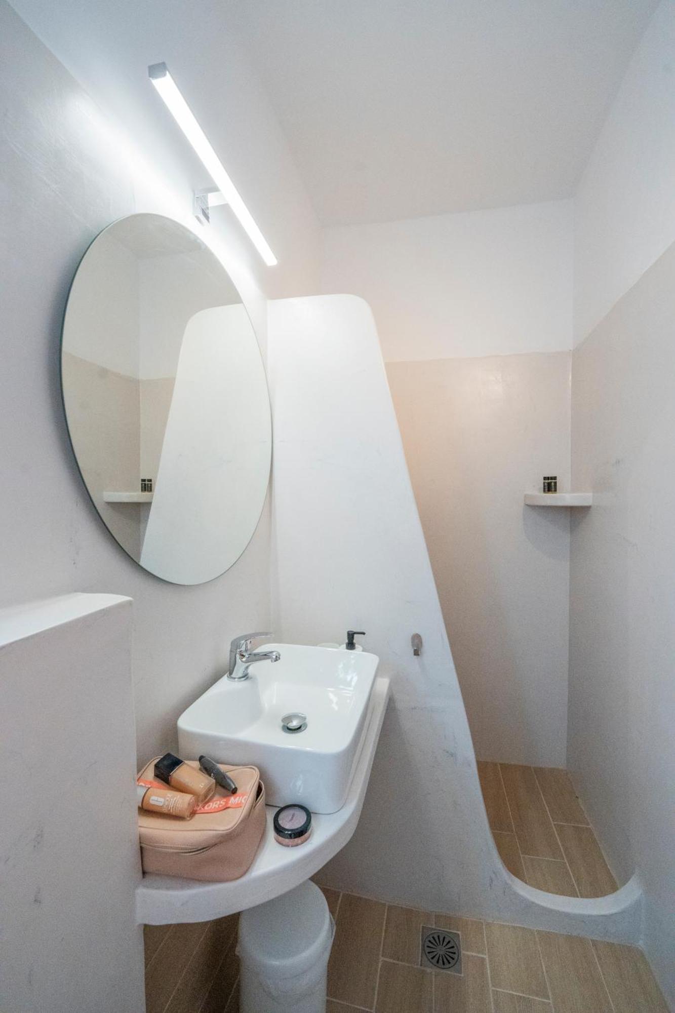 Ligaries Aparthotel Kini Екстериор снимка