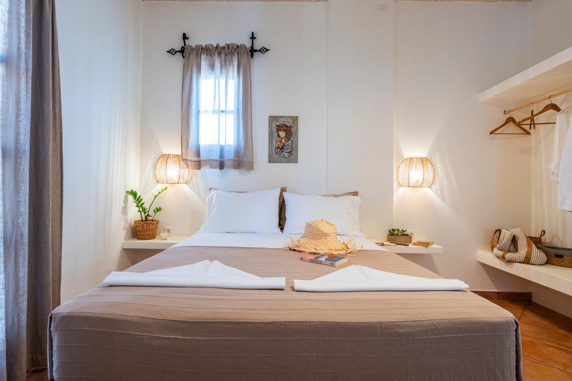 Ligaries Aparthotel Kini Екстериор снимка