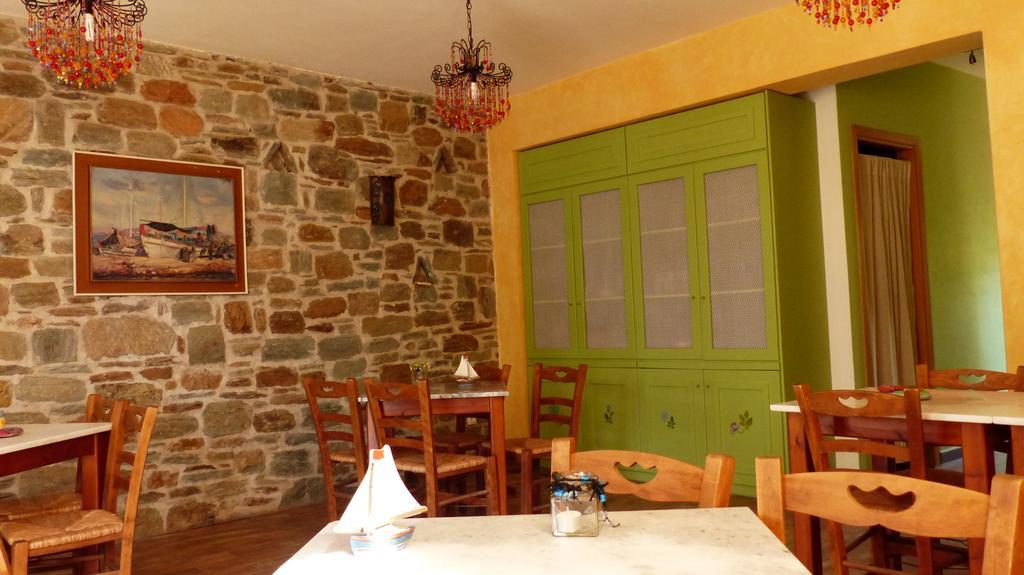 Ligaries Aparthotel Kini Екстериор снимка